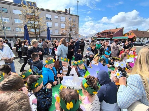Uskrsna radionica na glavnom gradskom trgu
