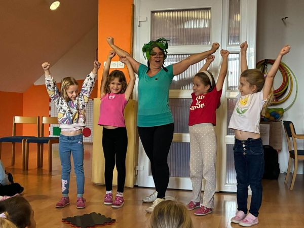Kako su djeca spasila farmu Kukuriku